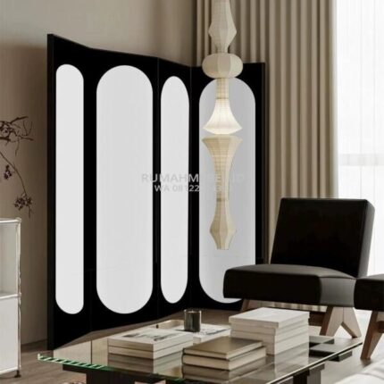 Penyekat Ruangan Linen Minimalis 600x600 1 1